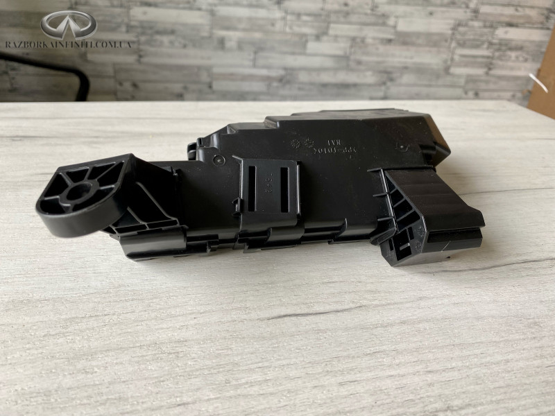 243993JA0A Нижня частина корпусу реле Infiniti QX60 2013-2020 243993JA0A Нижня частина корпусу реле Infiniti QX60 2013-2020
