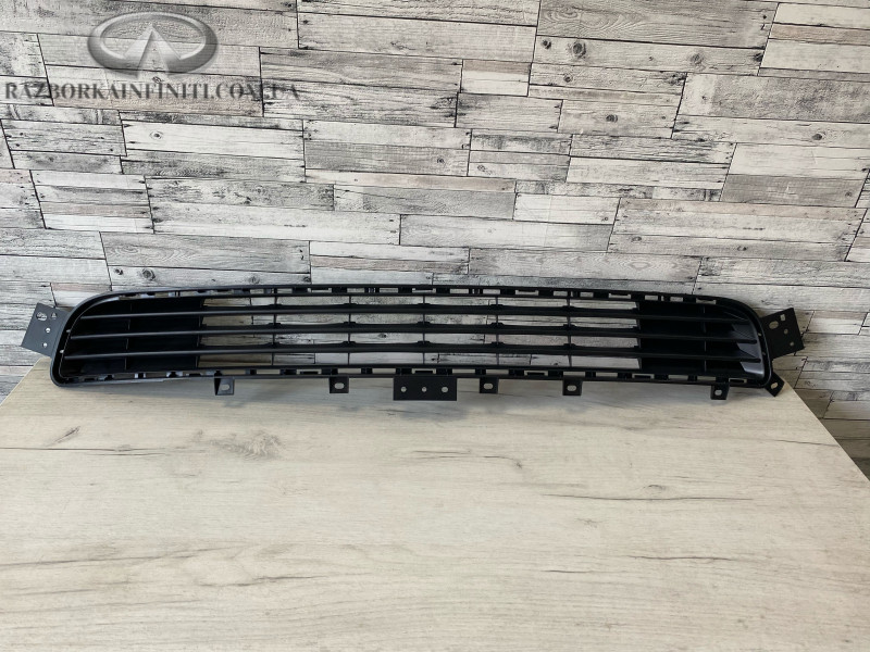 622544GA1A Решітка бампера нижня Infiniti Q50 2013-2020