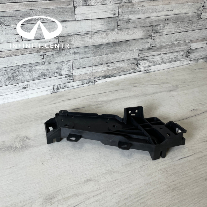 625651MA0A Кронштейн фари лівий Infiniti Q70 625651MA0A Кронштейн фари лівий Infiniti Q70